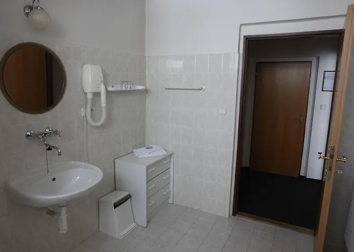 Slovan Hotell 3*