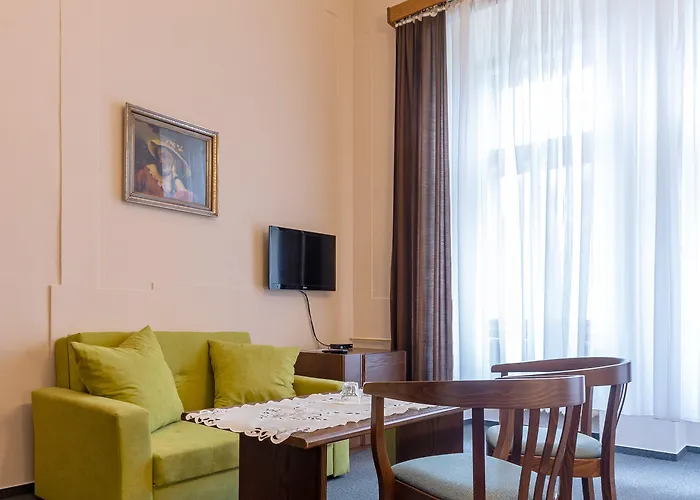 Slovan Hotell 3*